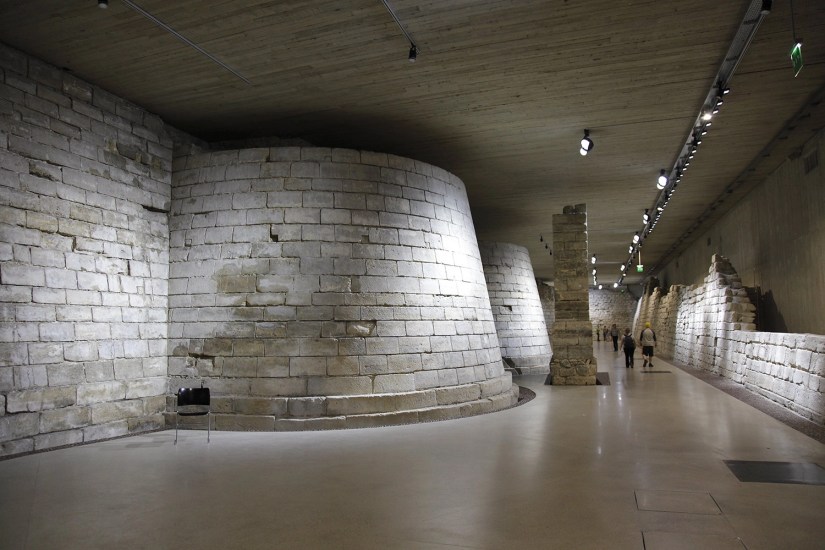 Les fondations du Louvre médiéval © Musée du Louvre